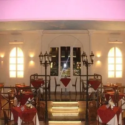 Immagine 2 azienda IN & OUT PIZZERIA E PASTICCERIA