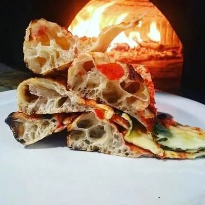 Immagine 1 azienda LE QUATTRO S - PIZZERIA - TAKE AWAY