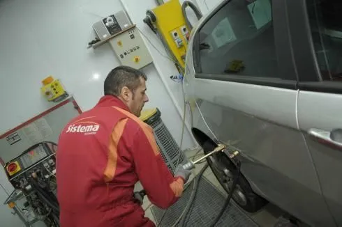 Immagine 5 azienda CARROZZERIA CL