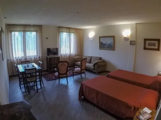 Immagine 8 azienda IL CASALE VERDE