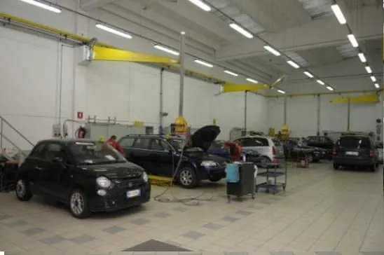 Immagine 3 azienda CARROZZERIA CL