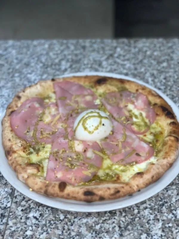 Immagine 2 azienda OLD FASHIONED PUB PIZZERIA BRACERIA LOUNGE BAR