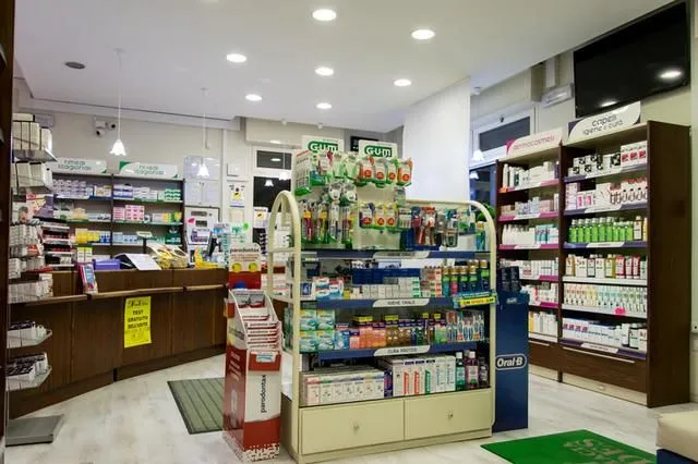 Immagine 4 azienda FARMACIA FIDES