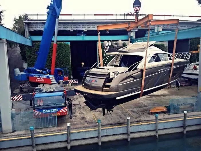 Immagine 4 azienda NODARI AUTOGRU BY DANESE AUTOGRU FILIALE DI BRESCIA