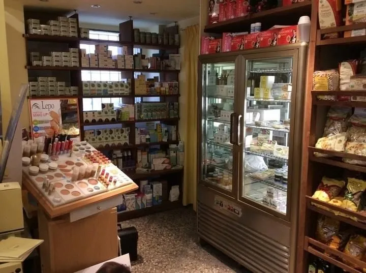 Immagine 4 azienda ERBORISTERIA DEL CORSO