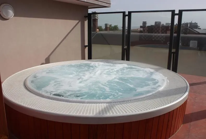 Immagine 6 azienda CAMPANA & OTTAVIANI PISCINE