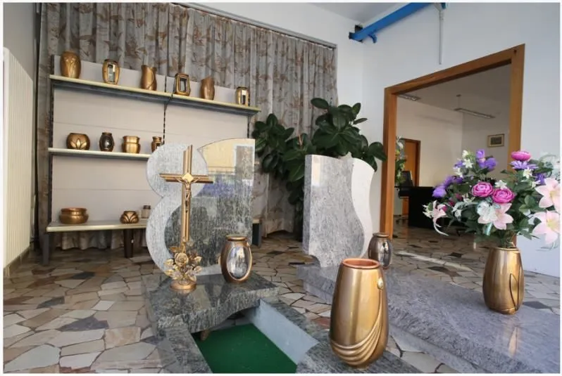 Immagine 4 azienda ONORANZE FUNEBRI TOMAZZOLLI ANGELA