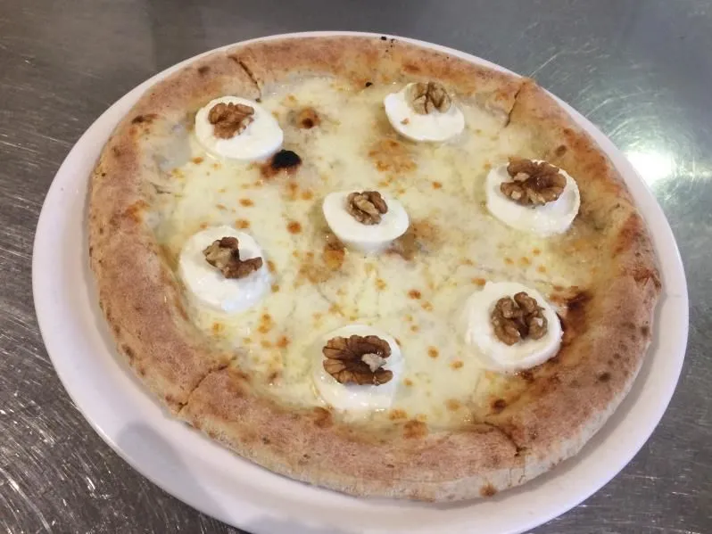 Immagine 8 azienda PIZZERIA RISTORANTE IL PICCOLO BORGO