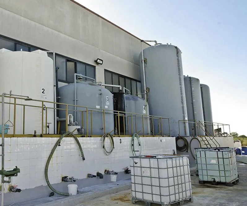 Immagine 1 azienda SEMPREVIVO | PRODOTTI CHIMICI INDUSTRIALI