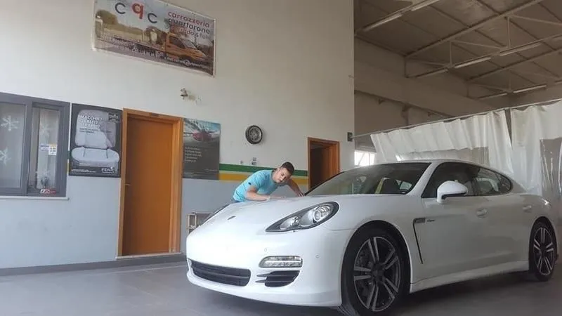 Immagine 2 azienda AUTOCARROZZERIA QUARTARONE