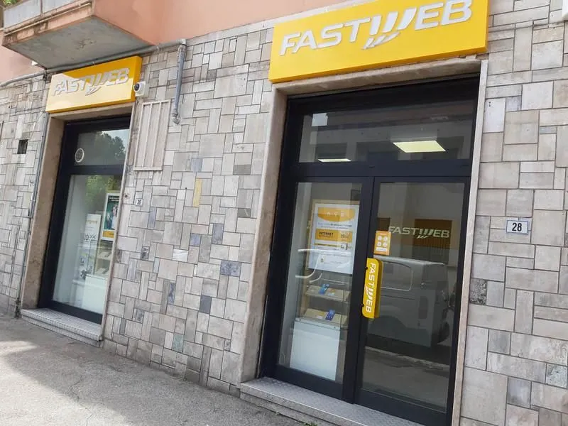 Immagine 9 azienda FASTWEB STORE