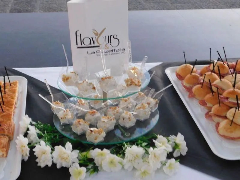 Immagine 2 azienda FLAVOURS E LA PIZZETTATA CATERING