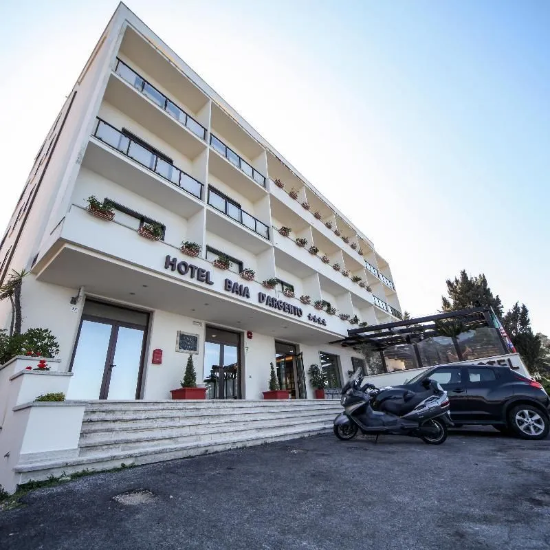 Immagine 4 azienda HOTEL BAIA D'ARGENTO